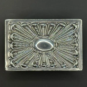 Solid Silver Victorian Matchbox Cover - London 1901 by William Comyns & Sons - Picture 1 of 10