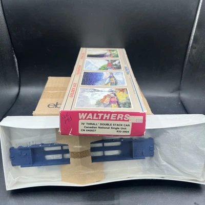 WALTHERS HO 70' THRALL STACK CAR CANADIAN CN 640037 " KIT 932-3904 - Image 1 of 4