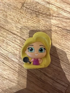 Disney Doorable Rapunzel, Tiny Figurine Disney Tangled - Picture 1 of 3