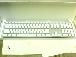 APPLE MB110LL/B, Model A1243, KeyBoard, new-    (A) - Picture 1 of 5
