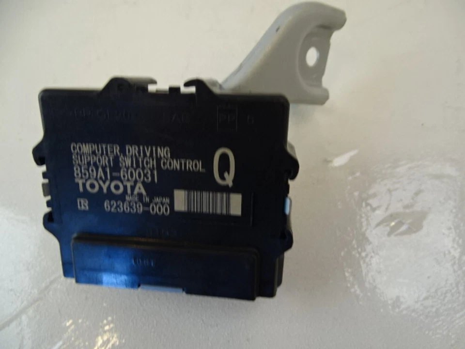 Lexus GX460 module, driving support switch computer 859a1-60031 - Image 1 of 1