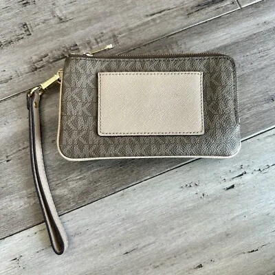 MICHAEL KORS Mujer Bedford MK Signature SM Doble Cremallera Muñequera Billetera Bolso sin asas Foto 1 de 4