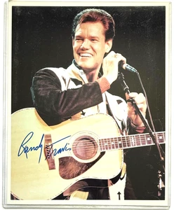 RANDY TRAVIS COUNTRY MUSIC STAR AUTHENTIC ORIGINAL HAND SIGNED PHOTOGRAPH #2 - Imagen 1 de 2