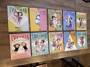 Ivy And Bean Book Lot Set  1-10 Great condition - Bild 1 von 4