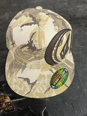 Volcom Men’s Camouflage Hat FT2 - Image 1 of 3