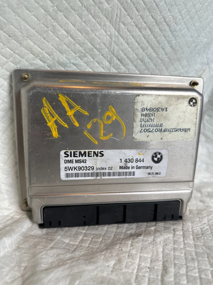 Unidad de control del módulo de computadora del motor BMW 328i 1999-2000 1 430 844 OEM (AA 129) Foto 1 de 4