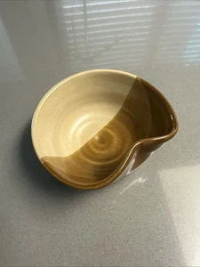 Vintage Studio Pottery Bowl Brown Tan Glazed Handmade Art Signed 6.5” x 4” - Picture 1 of 4