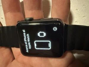 montre Apple série 3 d'occasion - Photo 1 sur 6