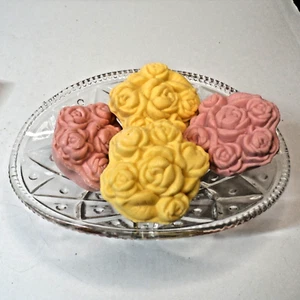 Vintage Avon Flower Basket Soap Dish and 5 Soaps (1 oz ea) - New in Box - Picture 1 of 8