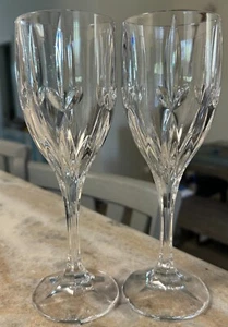 2 Wine Glass Embrace clear Cut by Lenox 8 1/8" - Picture 1 of 3