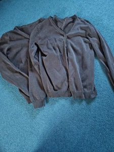 2 Black School Cardigans - Imagen 1 de 4