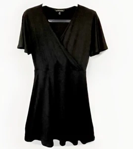 41 Hawthorn Dress Petite Small Black Stretch Faux Wrap Short Sleeves Cute Goth - Picture 1 of 10