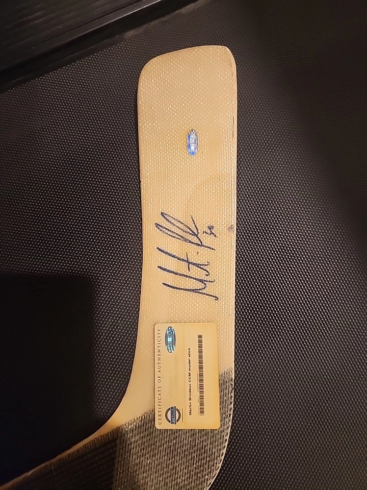 MARTIN BRODEUR HOF AUTHENTIC  HAND SIGNED AUTOGRAPHED HEATER STICK STEINER COA - Image 1 of 4