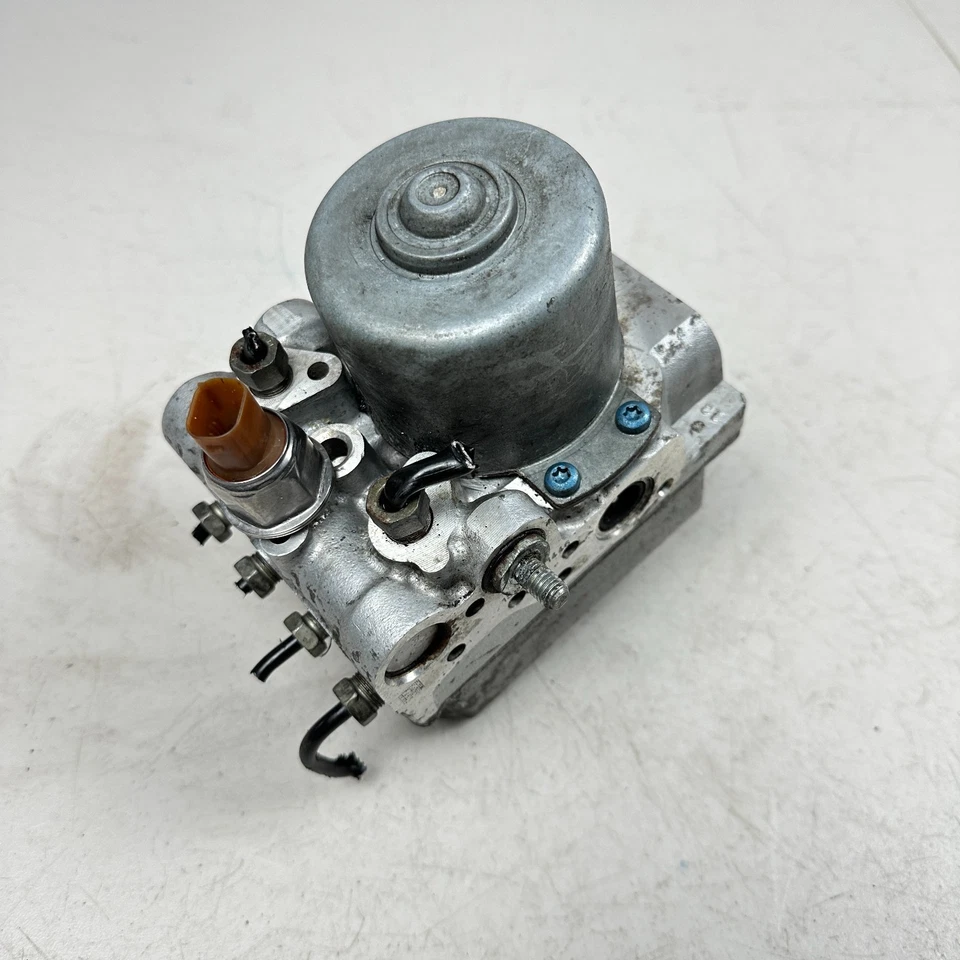 2005-2008 CHEVROLET CORVETTE ANTI-LOCK BRAKE ABS PUMP MODULE UNIT 15141446 OEM - Image 1 of 4