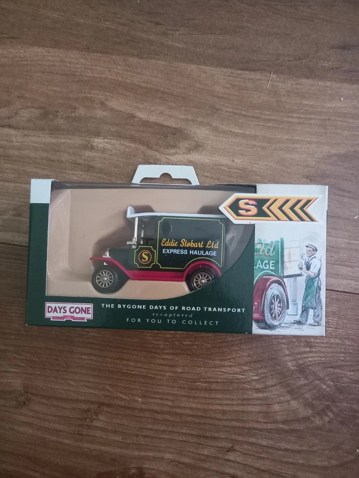Lledo Days Gone Model T Ford Van Eddie Stobart Ltd Express Haulage DG006160