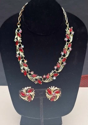 Lote de bisutería vintage de diamantes de imitación Foto 1 de 4