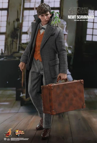 Fantastic Beasts 2 Newt Scamander 12" Hot Toys 1/6 Scale Figure [MMS512] Cover