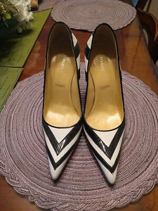Vintage Versace Italy Leder Pumps spitz zulaufend schwarz weiß Chevron 38,5 - Bild 1 von 9
