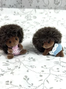 Calico Critters Pickleweeds bébé hérisson flou jumeaux - Photo 1/5