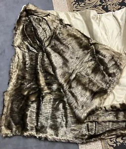 Anifurry Faux Fur Throw Blanket Brown Fur Cream Backing 96”x90” New - Picture 1 of 6
