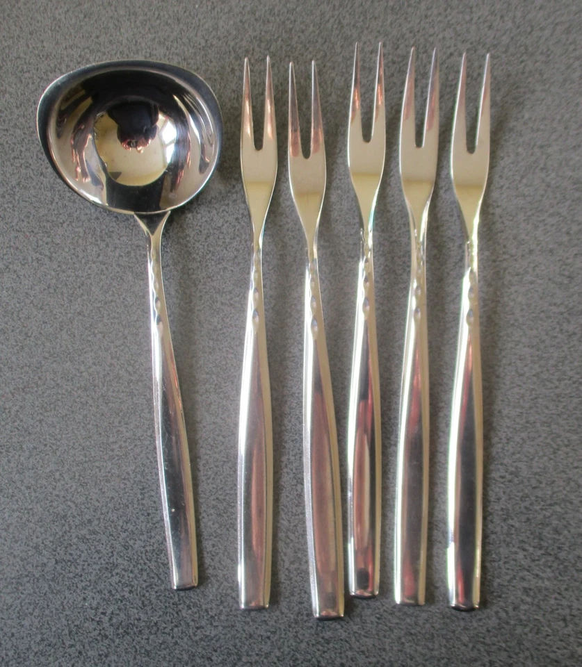 WMF Cromargan London 1 Saucenlöffel 5 Vorlegegabeln 6 Teile - Bild 1 von 1