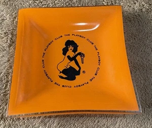 The Playboy Club arancione posacenere vetro vintage anni 60 portachiavi Playboy Bunny - Foto 1 di 4