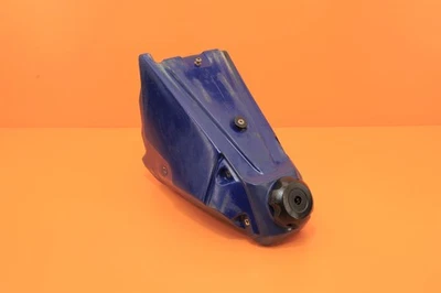 96-01 YZ125 YZ 125 1997 OEM tanque de gasolina pila de combustible bote de gasolina tapa montaje de correa Foto 1 de 4