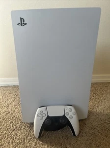 Sony PS5 Blu-Ray Edition Console - White - Picture 1 of 6
