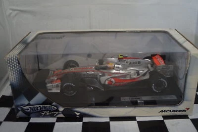 Hotwheels McLaren Mercedes MP4-22 L.Hamilton 1:18th Ref K6634 - Image 1 of 4