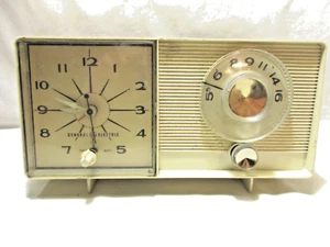 VTG 1960’s GENERAL ELECTRIC Model C-403_, 5-Tube, AM Radio Alarm Clock - Picture 1 of 14