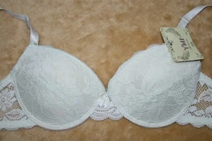 Pale Green 36B Push Up Bra With Floral Lace Cups, Shiny Straps & Bow - Bild 1 von 4