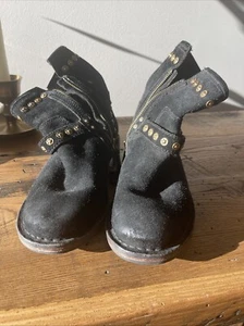 UGG Women Fabrizia Black Suede Moto Biker Stud Buckle Zip Ankle Boots sz 7 - Picture 1 of 10