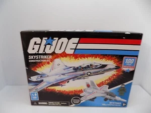 G.I. Joe Construction Set Skystriker and Mini Fig 100 pcs Hasbro Forever Clever - Picture 1 of 4