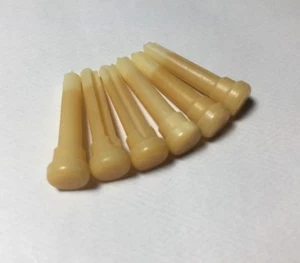 Aged Camel Bone Bridge Pin & Plain Top NO Dot TUSQ Size for Acoustic Guitar - Bild 1 von 2