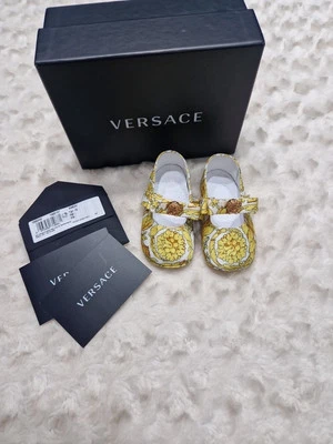 Young Versace Baby Girls Pre Walker Shoes Eu 16 Brand New - Image 1 of 4