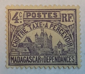 Madagascar Postage ~ Government Buildings ~ 4c Violet Stamp ~ Posted/Used ~ 1908 - Picture 1 of 6