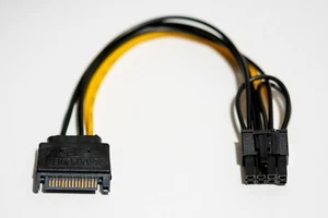 15 Pin S-ATA (SATA) male auf 6 bzw 8 Pin (6+2) PCI Express (PCI-E) Stromadapter - Bild 1 von 7