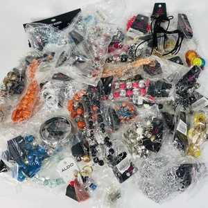 Lote De Accesorios Paparazzi Pendientes Pulseras Collar Anillos 5 libras Mezcla Moda - Imagen 1 de 17