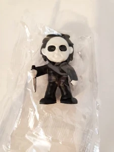 Black Outfit "Michael Myers" 1.5 Inch Mini Figure, SEALED/NEW, ("Halloween") × - Picture 1 of 3