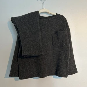 Conjunto de pantalón y manga larga acanalado Zara, gris oscuro, 2 años - Imagen 1 de 6