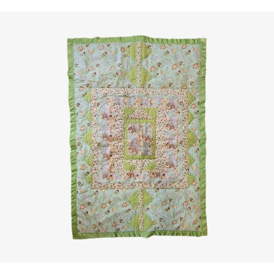 Edredón de cuna hecho a mano de colección jungla zoológico verde lunares franela satinado ribete Foto 1 de 4