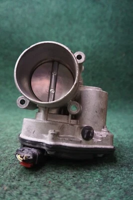 Корпус дроссельной заслонки 2016 FORD TRANS CONNECT 2,5 л от оригинального производителя DS7E9F991AF - Изображение 1 из 4