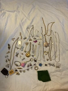 Lote Enorme de Joyería Etc Antiguo Vintage Enchapado en Oro/Plata Único Raro - Imagen 1 de 12