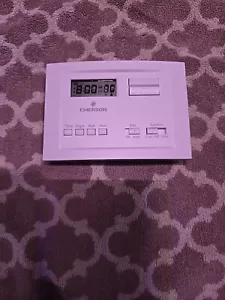 White Rodgers P150 White 24V Heating & Cooling Programmable Thermostat - Picture 1 of 5