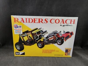 MPC ""Raiders Coach"" von George Barris Maßstab 1:25 Kunststoff-Modellbausatz 977 Neu in Verpackung - Bild 1 von 6