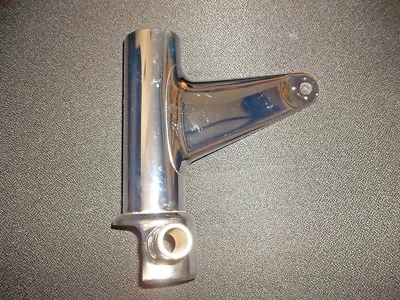 FUNDA HORQUILLA SUPERIOR DERECHA HONDA CB650SC NIGHTHAWK 51602-460-840 CB650 CB 650 82 jh Foto 1 de 4