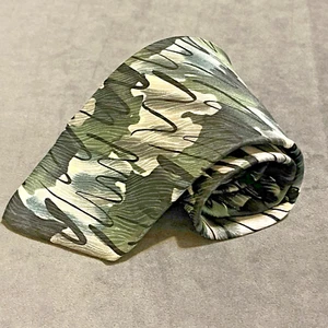 Jerry Garcia Bee Hive Collection 15 100% Silk Neck Tie Made in Korea Green/Black - Picture 1 of 10