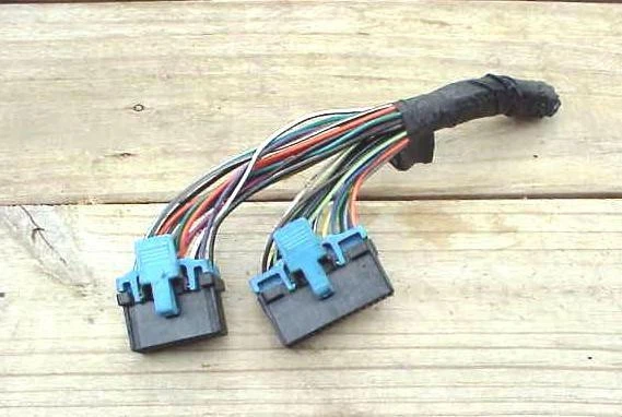 1987-92 GMC K1500 2500 SUBURBAN ECM WIRE HARNESS PIGTAIL - Image 1 of 1