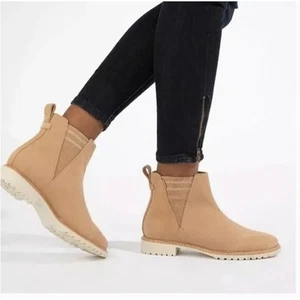 Toms Cleo Chelsea Boots 5.5 Tan Suede NWOT Ankle Booties Capsule Lug Sole - Picture 1 of 7