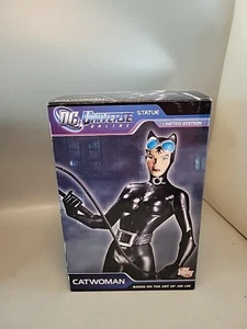 Catwoman Statue 0734/5000 DC Universe Online Jim Lee DC Direct - Picture 1 of 5